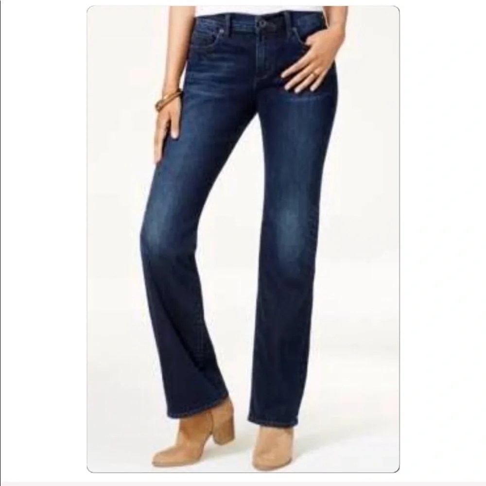 Lucky Brand Retro Rider bootcut jeans size 28. NEW!!